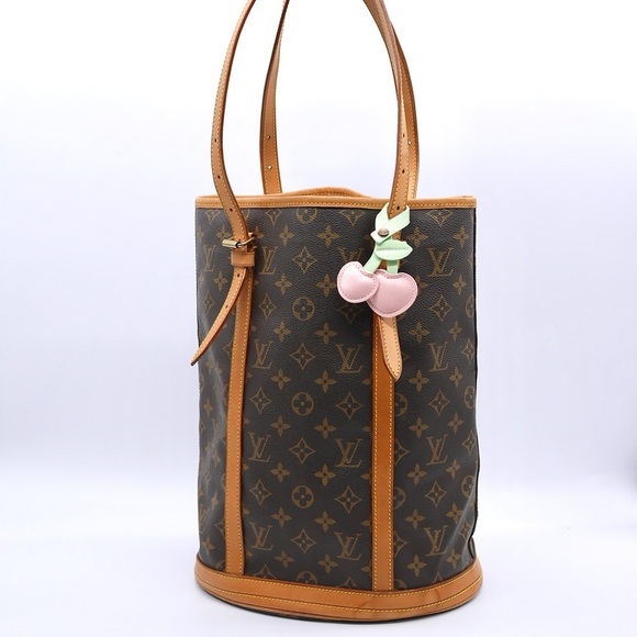 Louis Vuitton Handbags - 🍓LV Bucket GM FL0011